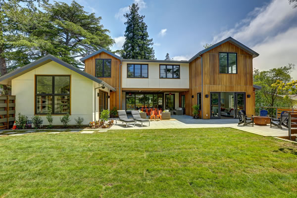 Go to Larkspur Contemporary